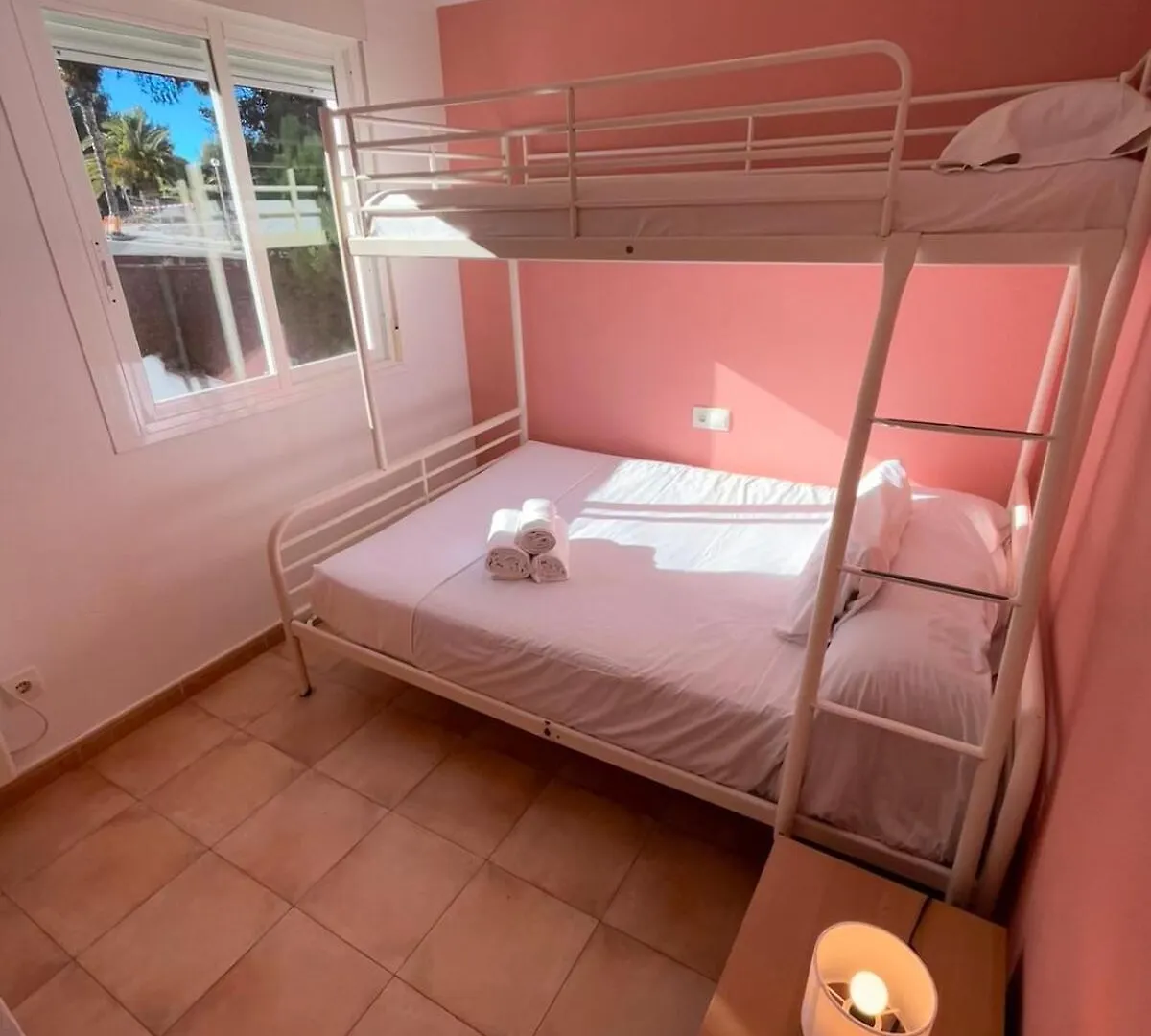 SunAndBed Cumbres Salou